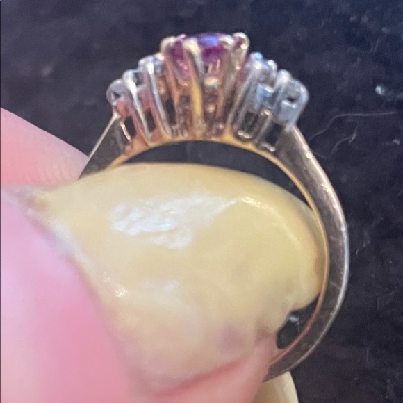 Marquis Ruby Flanked by diamonds ring - Picture 4 of 15